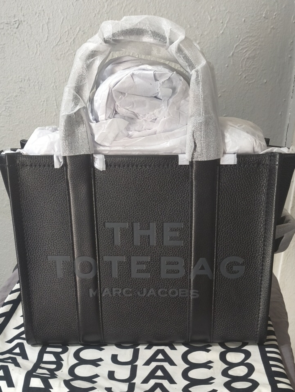 Marc Jacobs Medium Black Leather Tote
